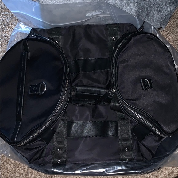 Aldo Duffle Bag🛩 - Picture 3 of 7